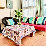 Departamento Centrico, 2 Habitaciones , 4 Camas Matrimoniales, 1 Bano Completo, 1 Estacionamiento