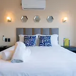 Colmena Marina Cabos