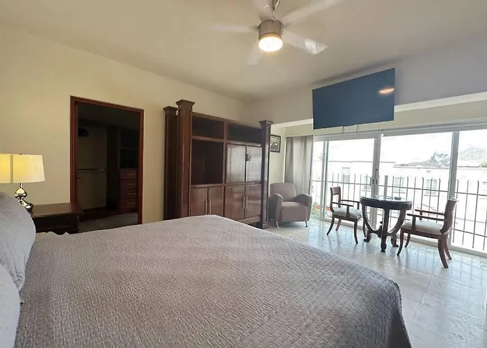 Villa Cola De Ballena, Pedregal @ Cabo\'S Downtown