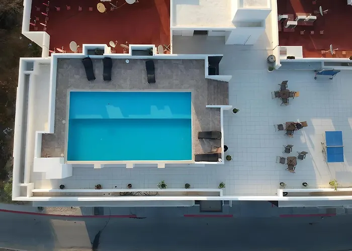 Bahia Del Tezal 103B, 1Br Modern Condo Big Rooftop Pool Walk To Beach Through Riu Hotel