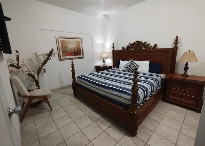 Tres Migueles, Estudio Luupita, Cerca De La Marina, Zona Turistica Y Playa