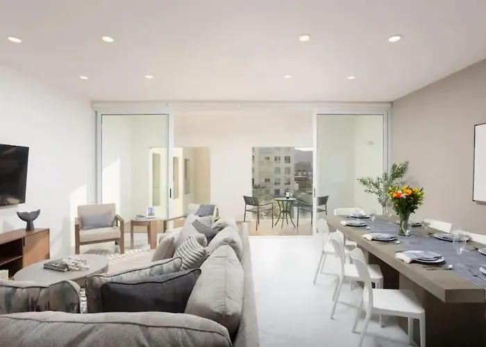 3Bd Condo Near Beach And Marina