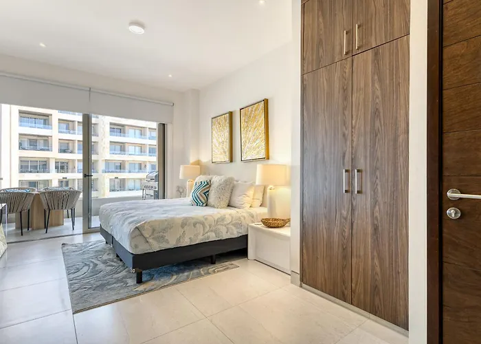 Vista Velas Studio 8402B