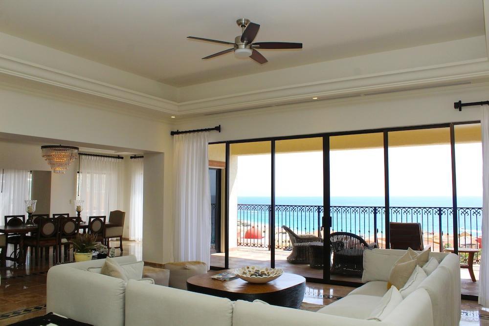 Resort Playa Grande 5*