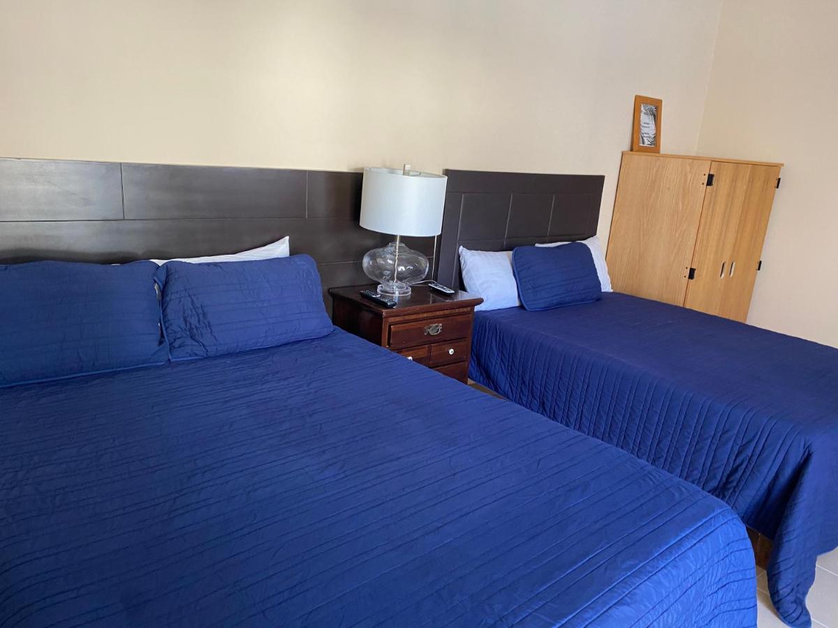 Palmeras Suites Cabo