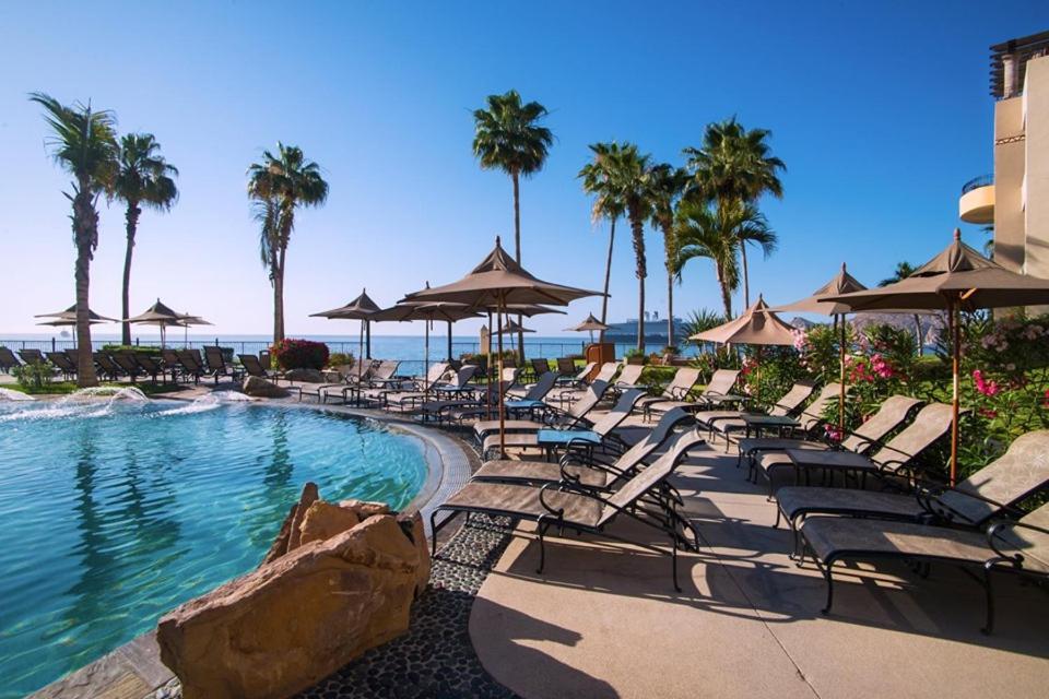 Gorgeous Villa In Cabo With Ocean And Lands End View, Private Swimmable Beach, Pools, Sleeps 8 Cabo San Lucas