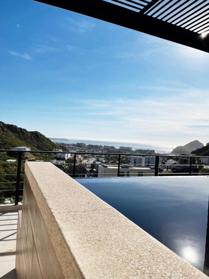 Luxury Rooftop Amazing Pool Apartment