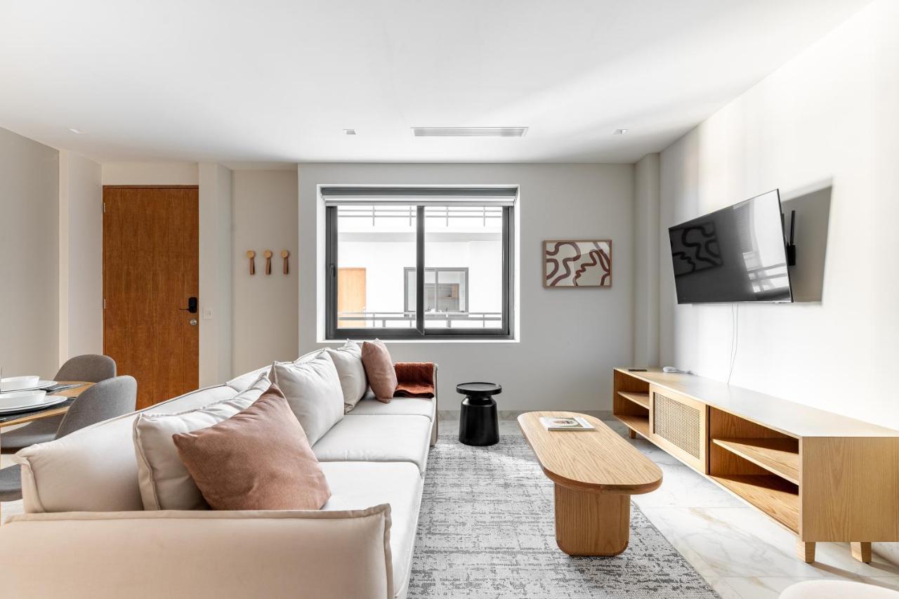 Lumina At Cardinal Apartment *