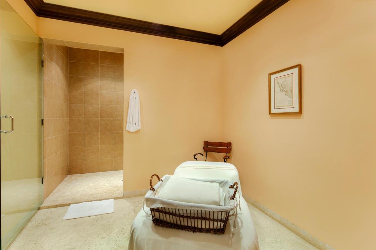 Villa Exquisite With Awesome Views & Staff In Pedregal! *