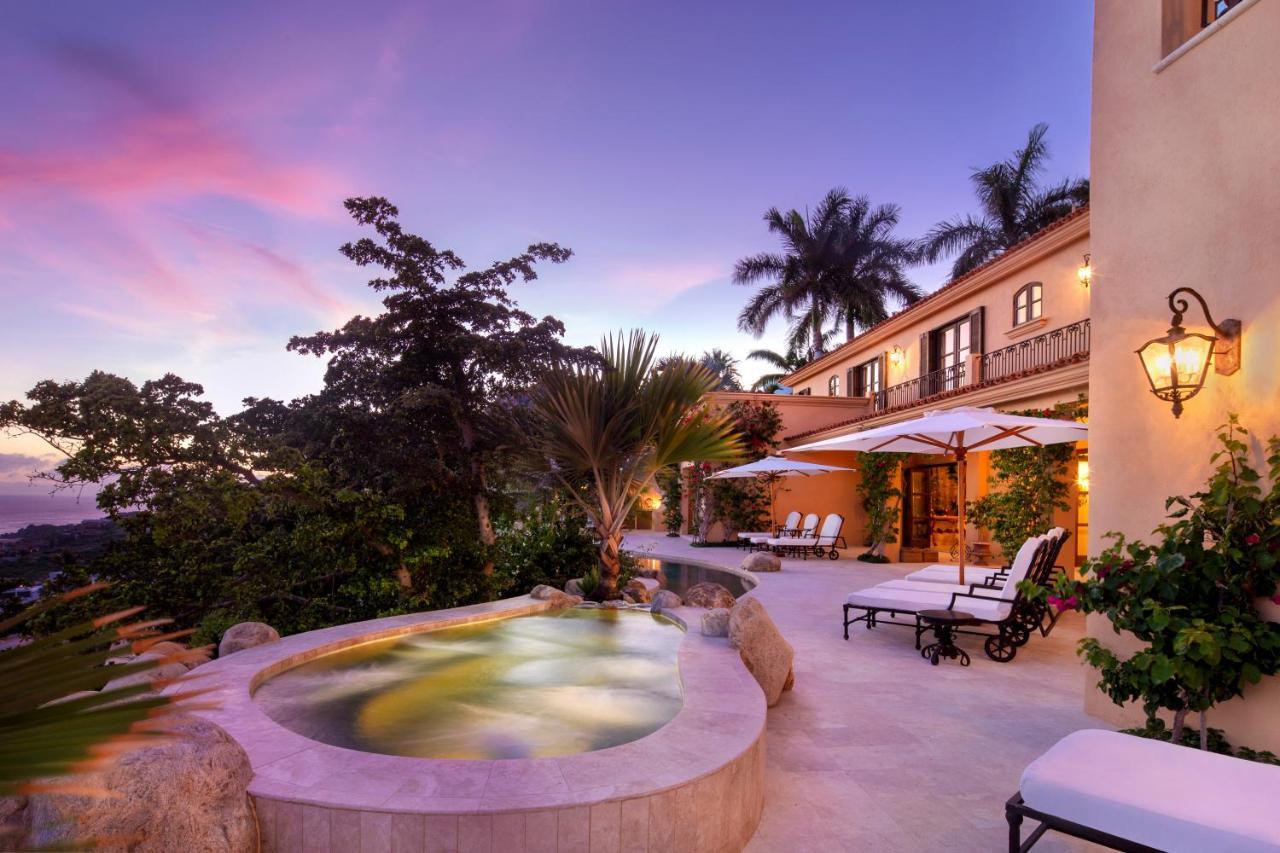 Villa Exquisite With Awesome Views & Staff In Pedregal!