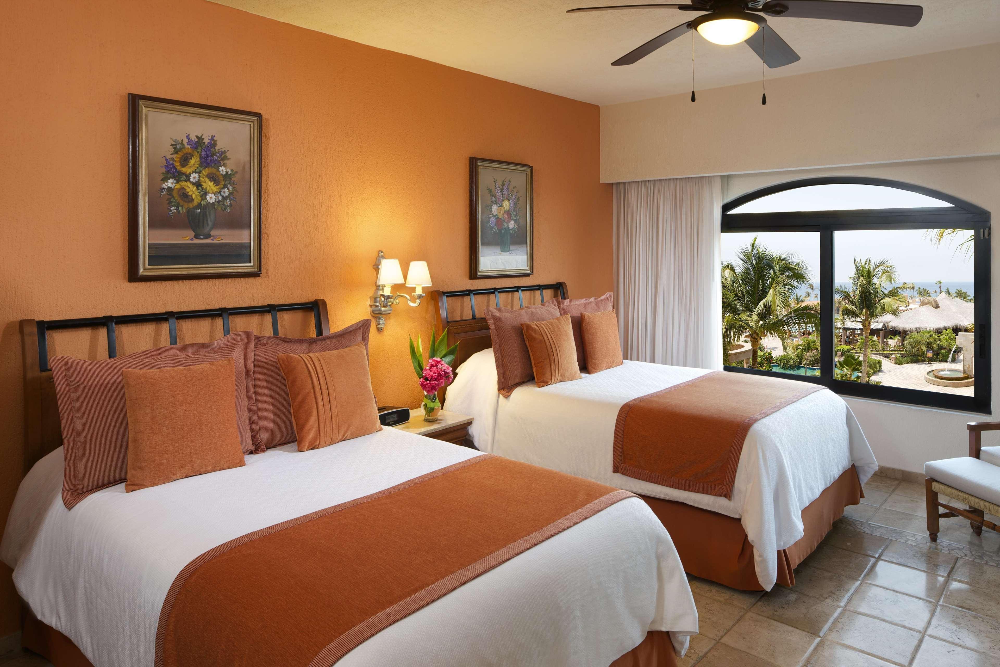 Resort Playa Grande 5*