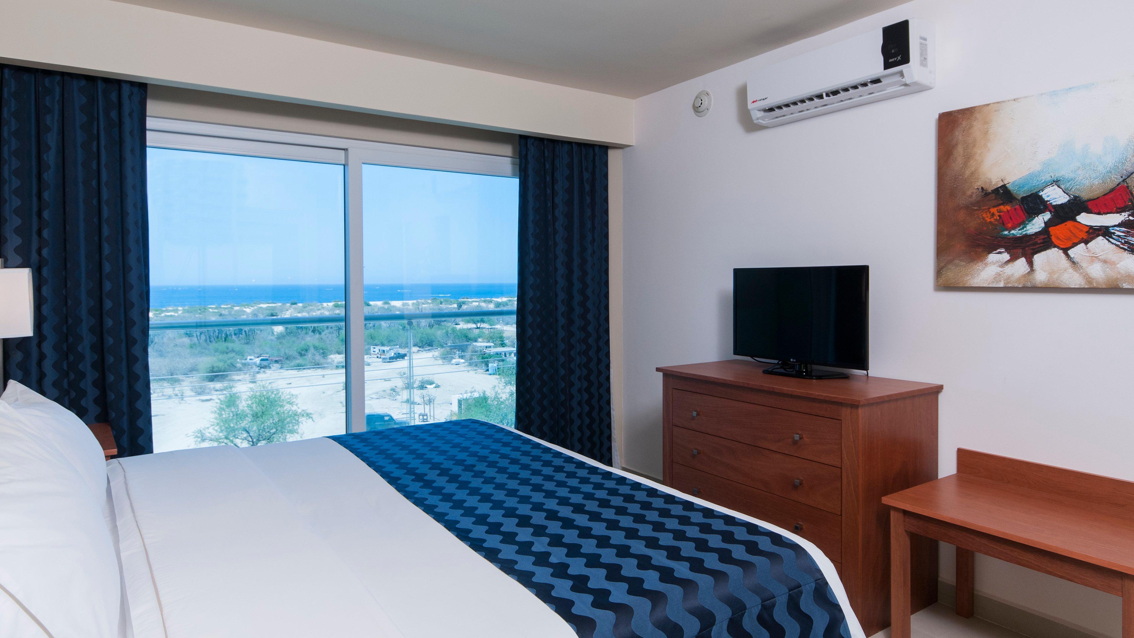 Express By Ihg Cabo San Lucas