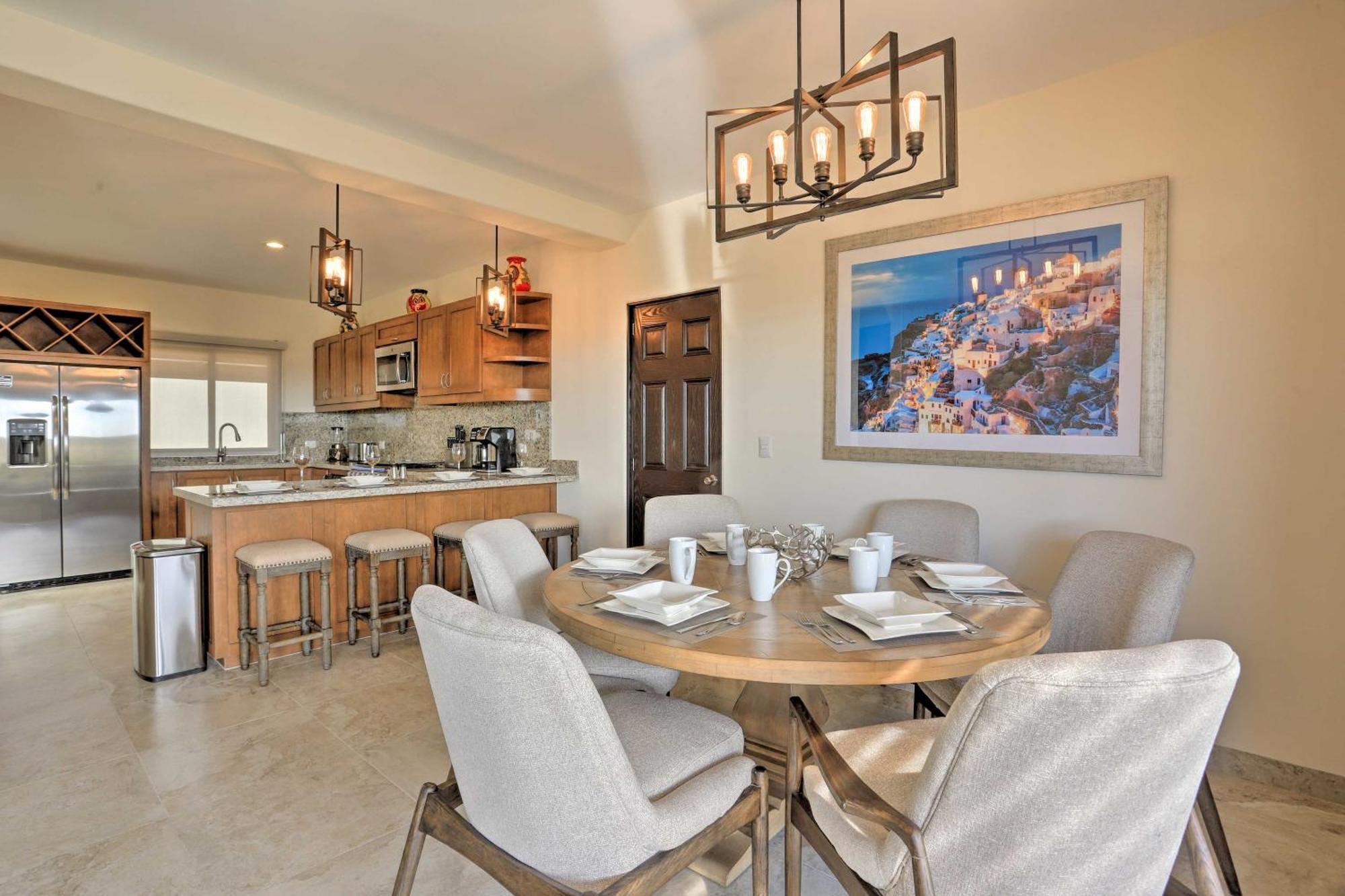 Holiday home Luxe Cabo Casa With Own Rooftop Patio And Pool Access! Cabo San Lucas