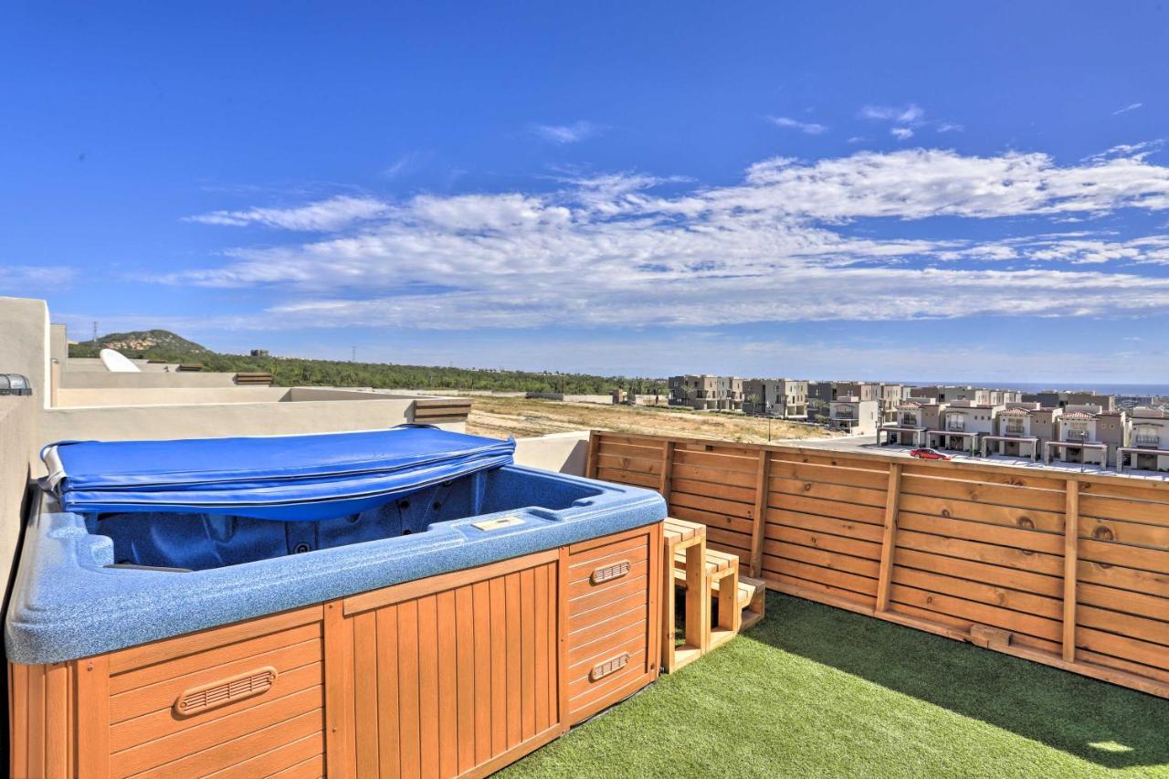 Holiday home Luxe Cabo Casa With Own Rooftop Patio And Pool Access!