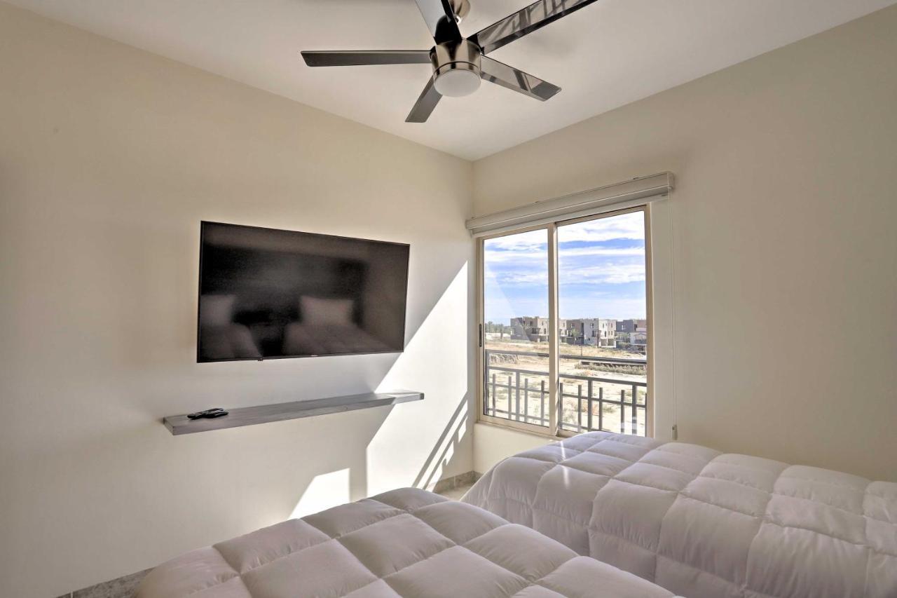 Luxe Cabo Casa With Own Rooftop Patio And Pool Access! Holiday home Cabo San Lucas