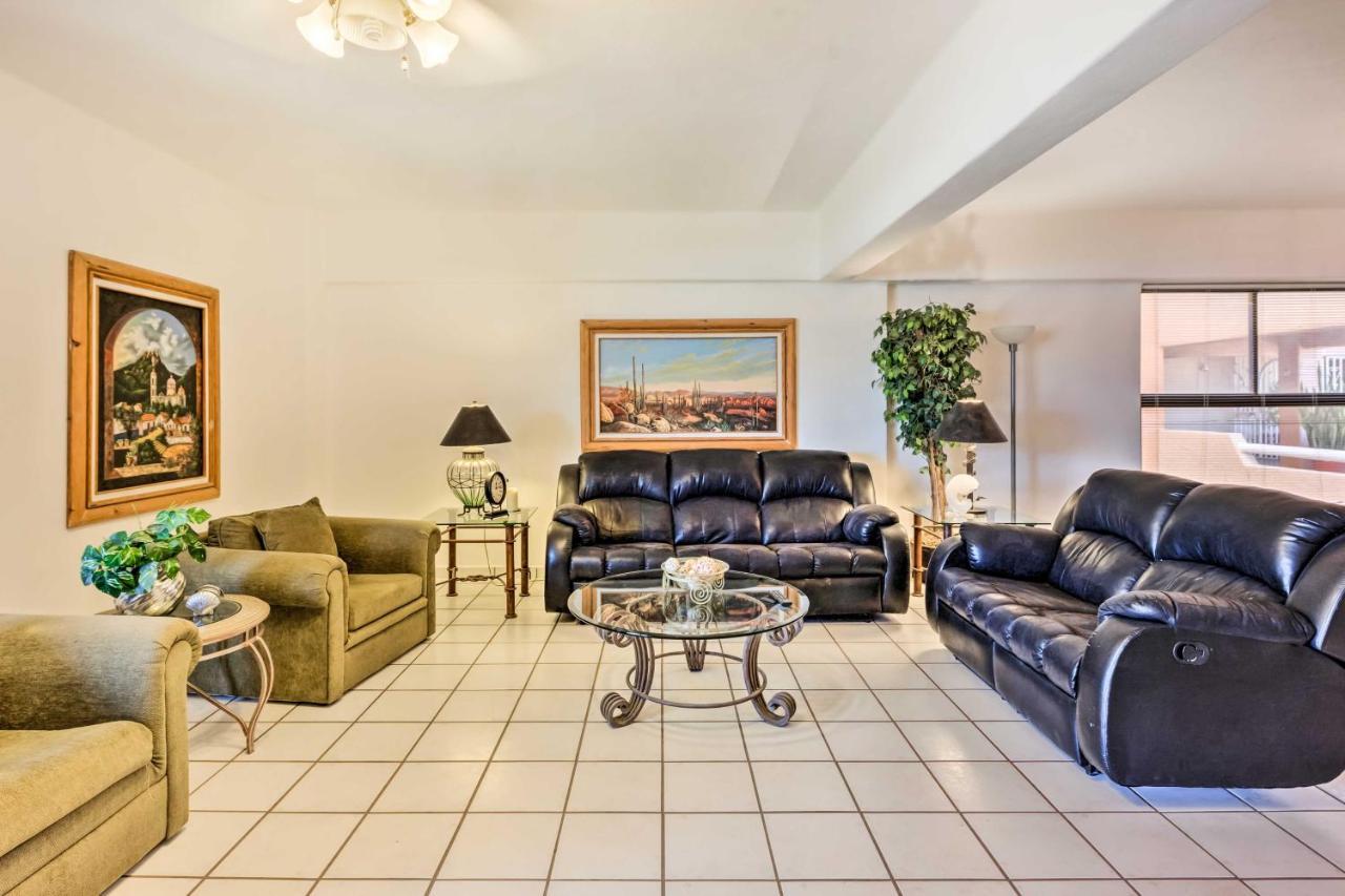 Chic Getaway Less Than 2 Miles To Beaches!