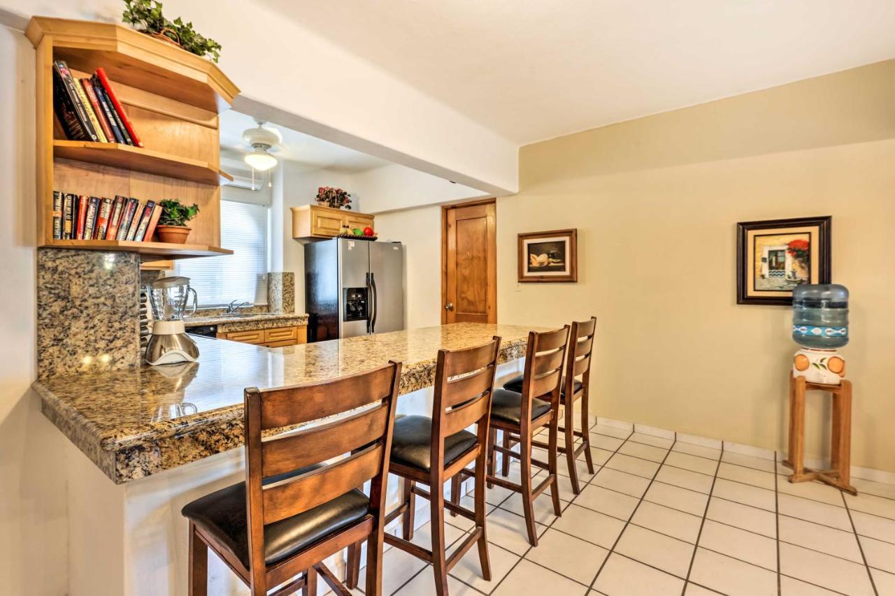 Chic Getaway Less Than 2 Miles To Beaches! Apartment Cabo San Lucas
