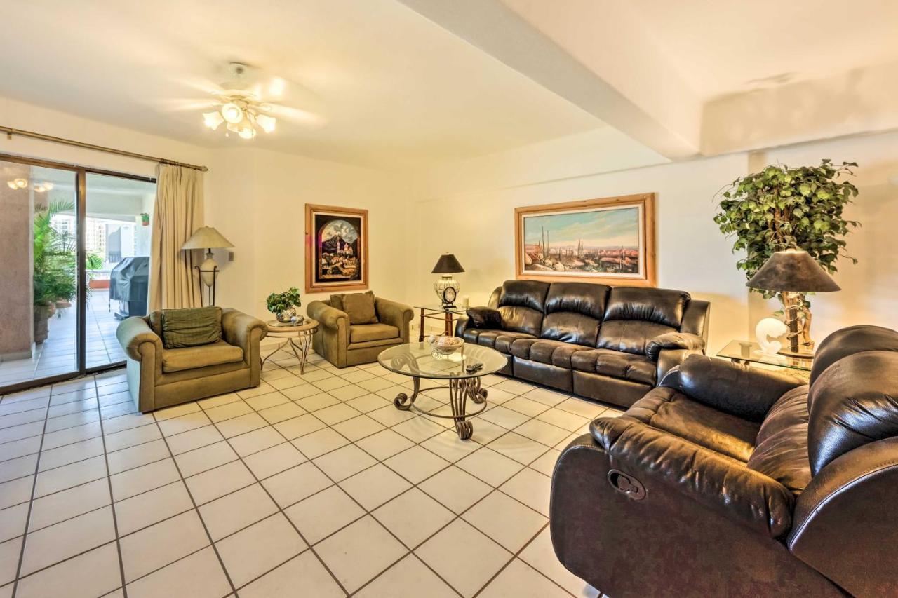 Apartment Chic Getaway Less Than 2 Miles To Beaches!