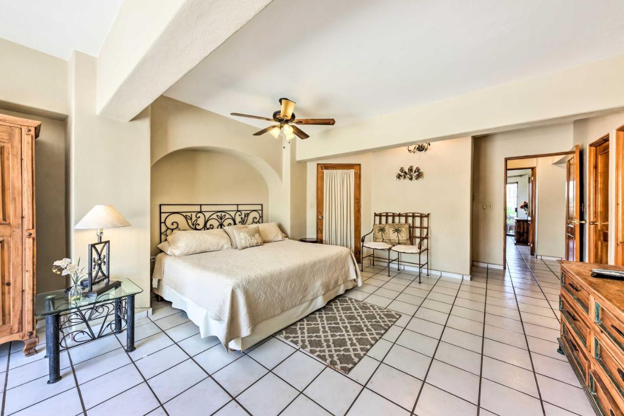 Chic Getaway Less Than 2 Miles To Beaches! Apartment