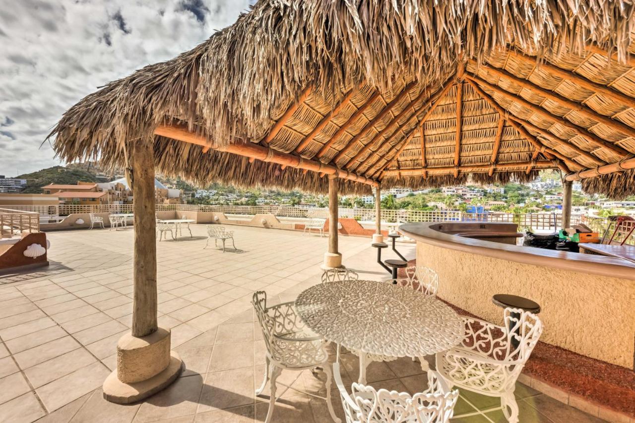 Apartment Chic Getaway Less Than 2 Miles To Beaches!