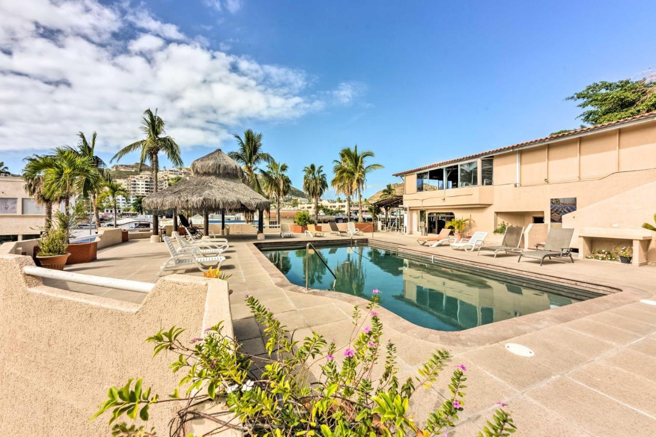 Chic Getaway Less Than 2 Miles To Beaches! Apartment *