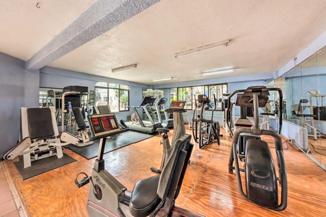 Chic Getaway Less Than 2 Miles To Beaches! Apartment Cabo San Lucas