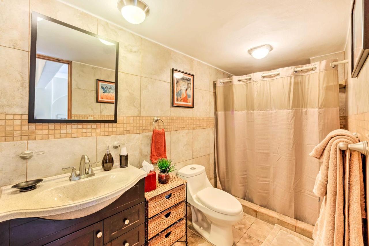 Apartment Chic Getaway Less Than 2 Miles To Beaches! *