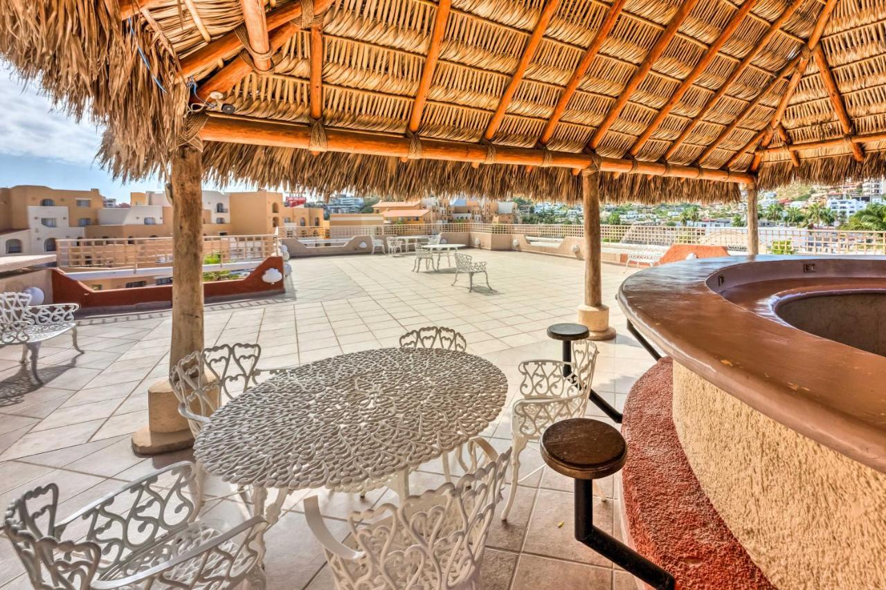 Chic Getaway Less Than 2 Miles To Beaches! Apartment *