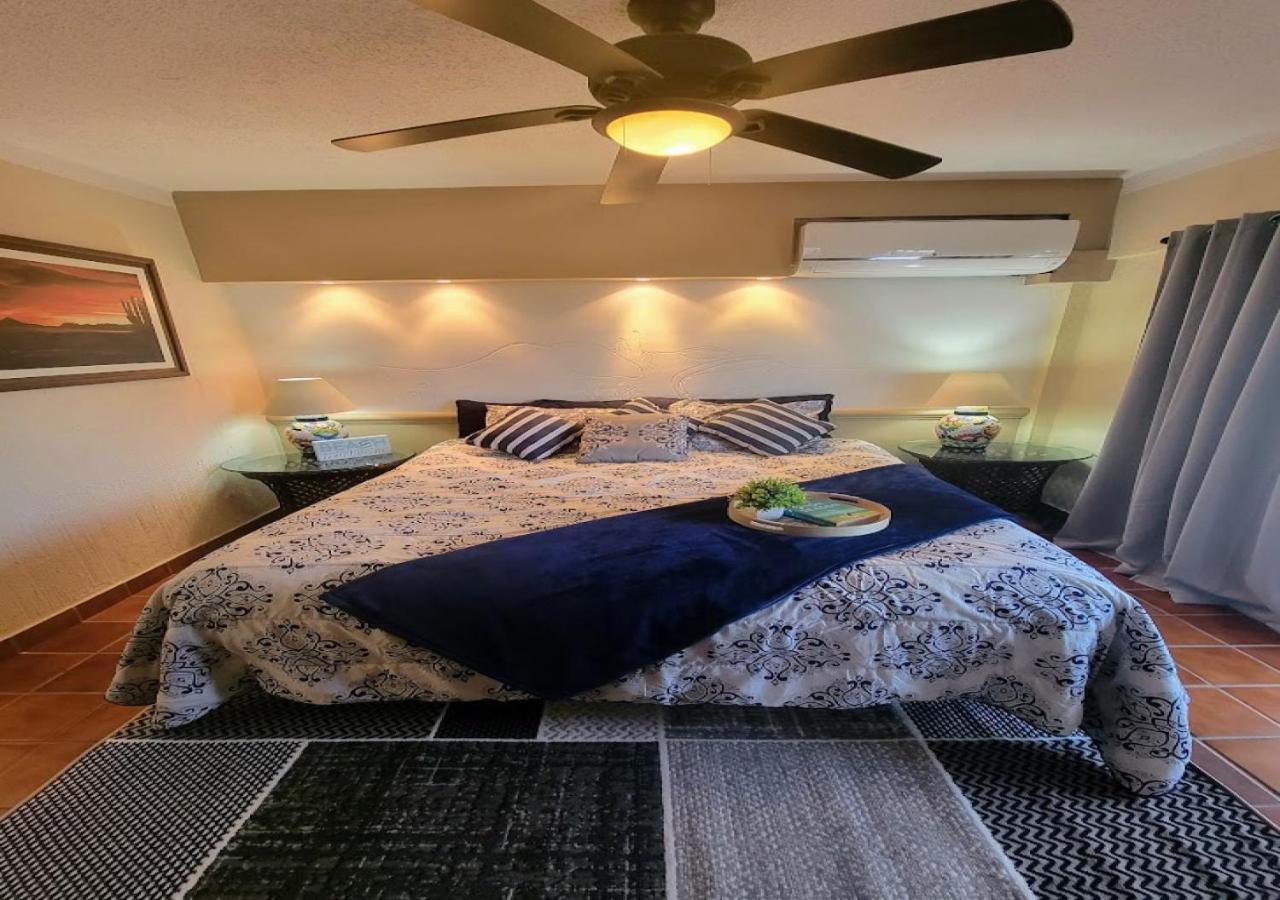 Location In Medano -marina Sol Lrg 2 Bed Steps To Beach, Downtown & Marina Apartment
