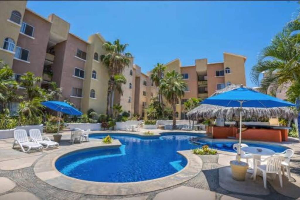 Cozy Downtown Apt. Walking Distance To The Beach. * Cabo San Lucas