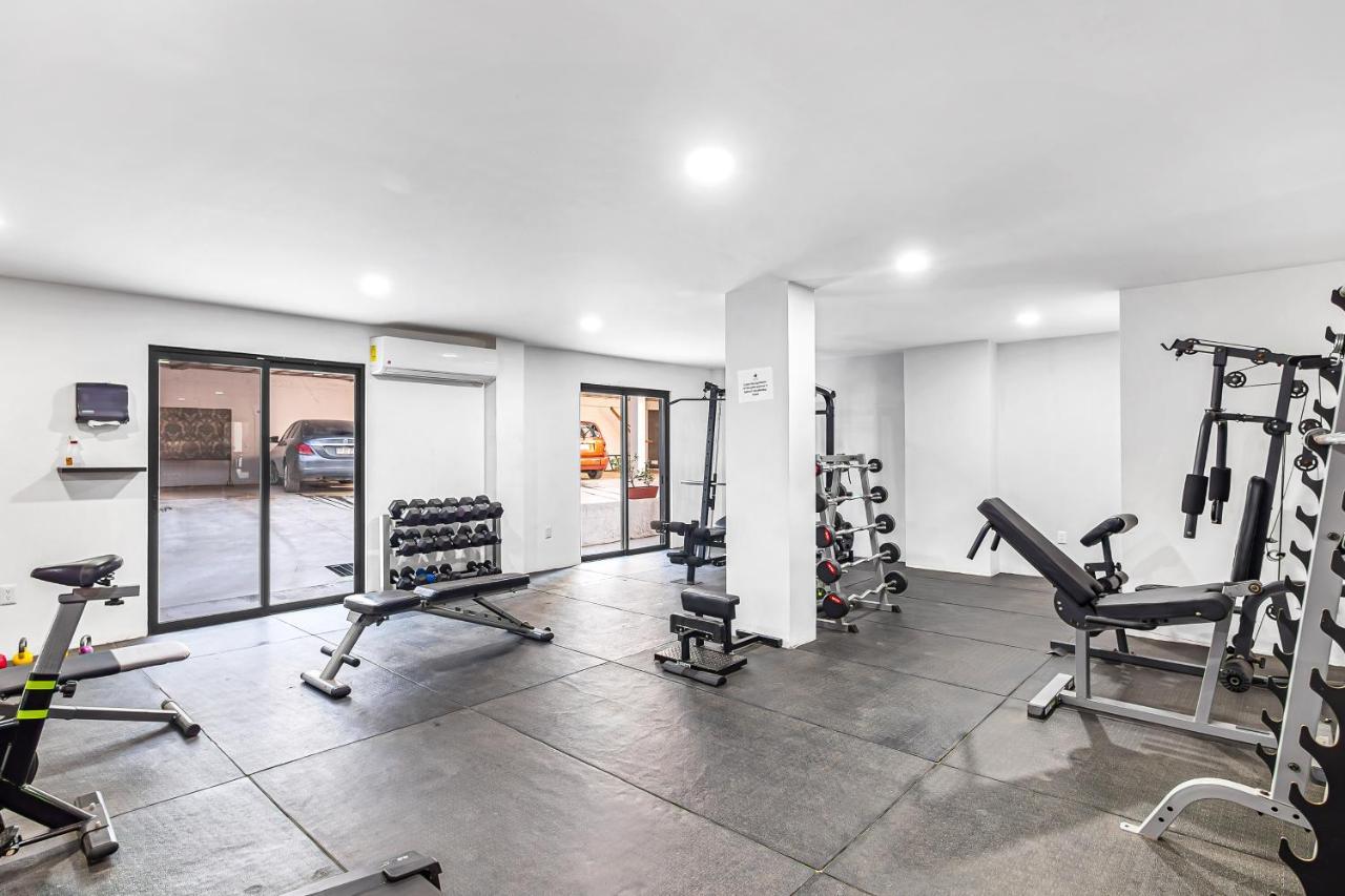 Morgan Residences 607b *