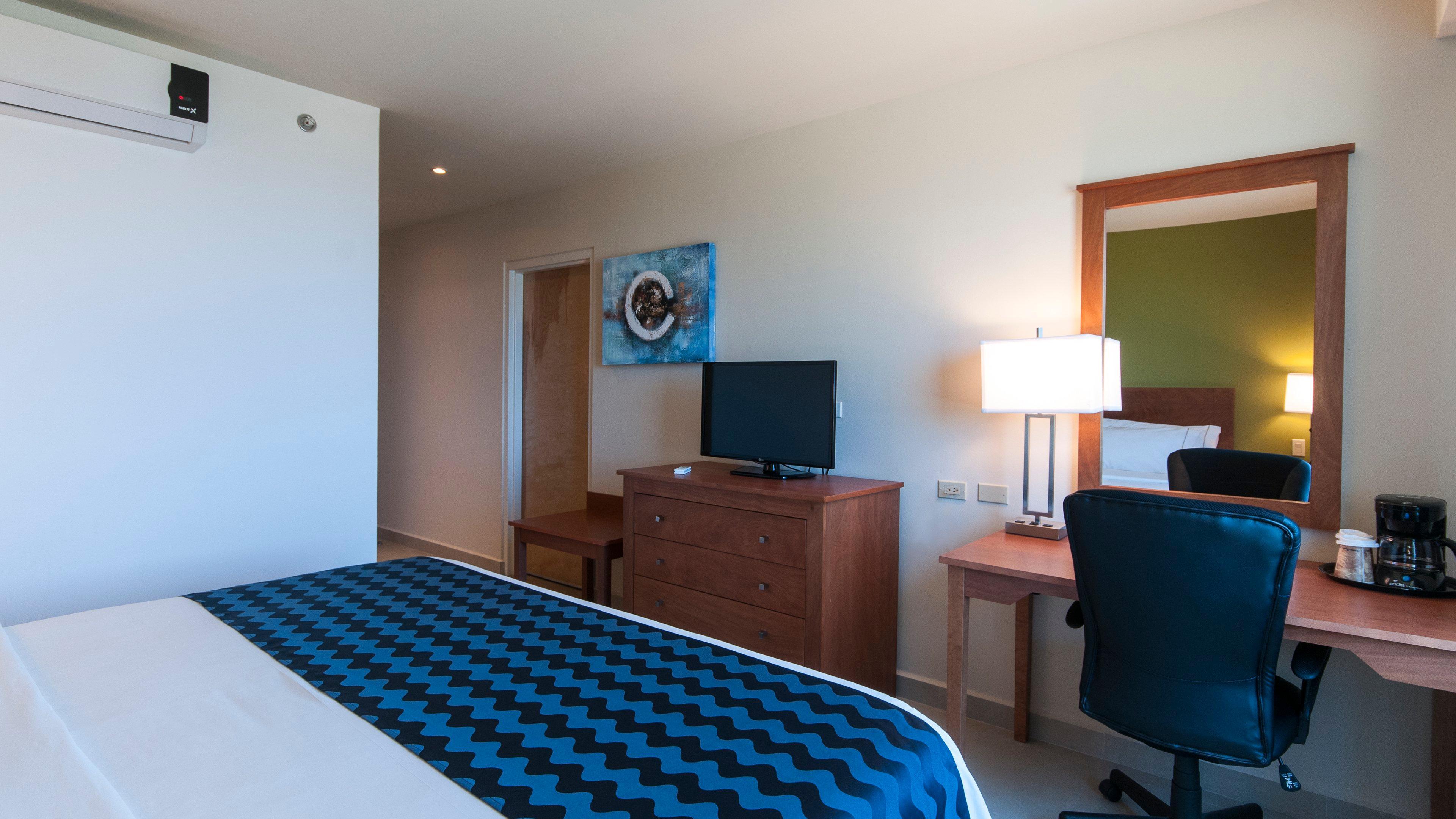 Express By Ihg Cabo San Lucas