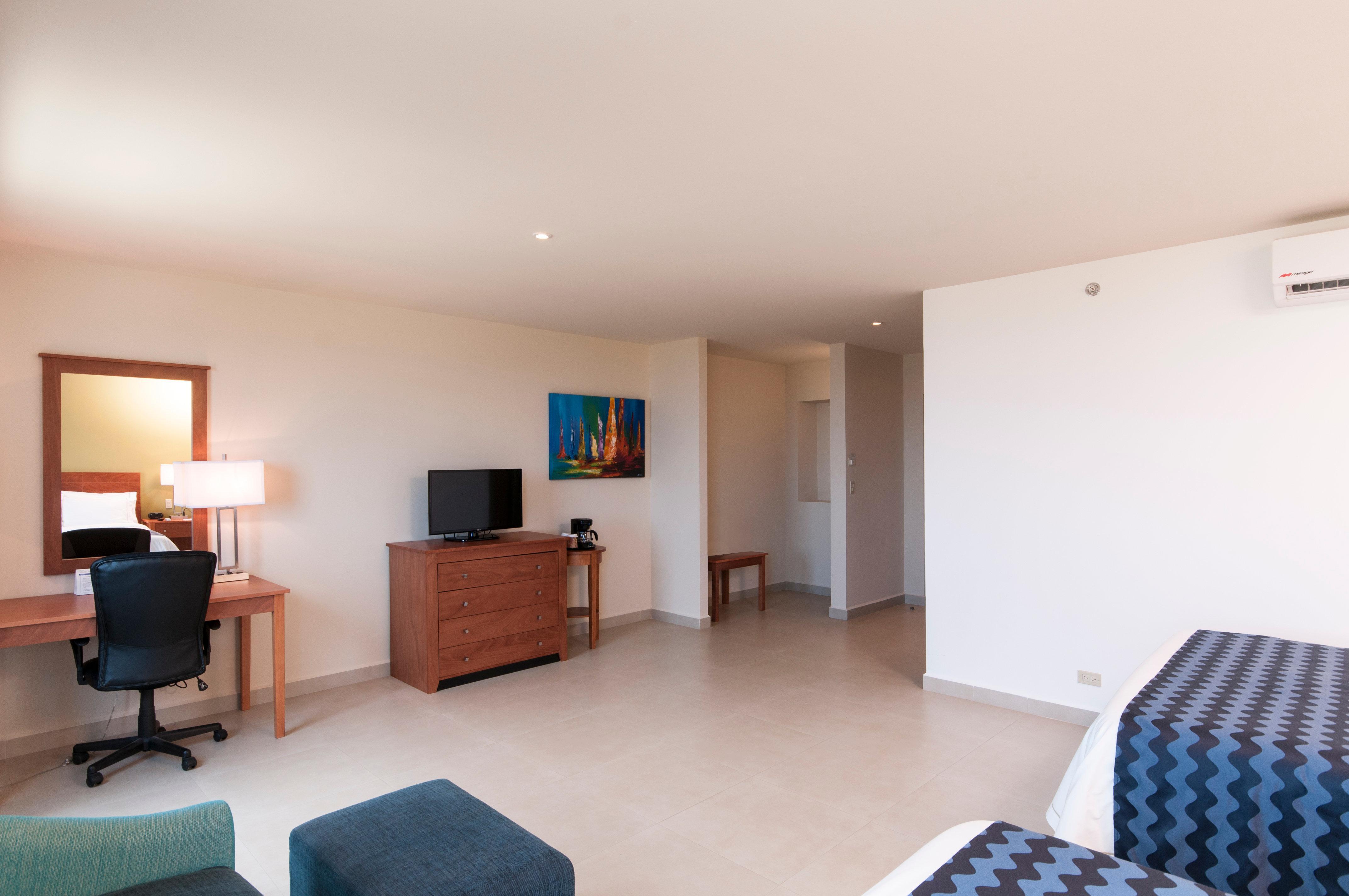 Resort Express By Ihg Cabo San Lucas