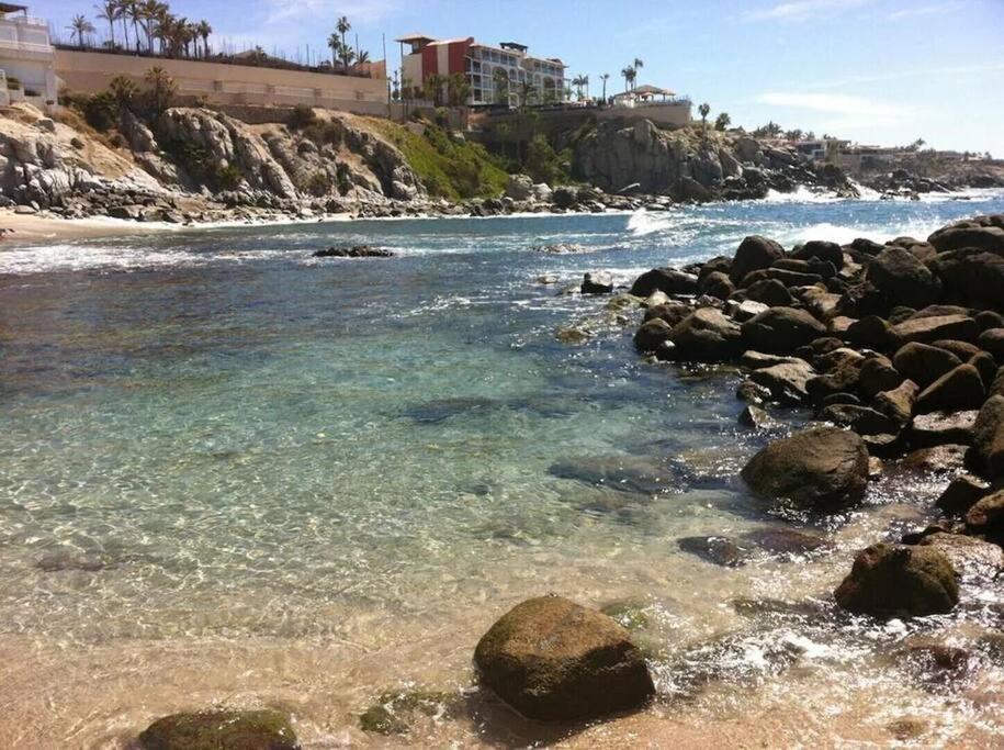 Oceanfront Penthouse, 2 Masters, 2 Baths, Kitchen!