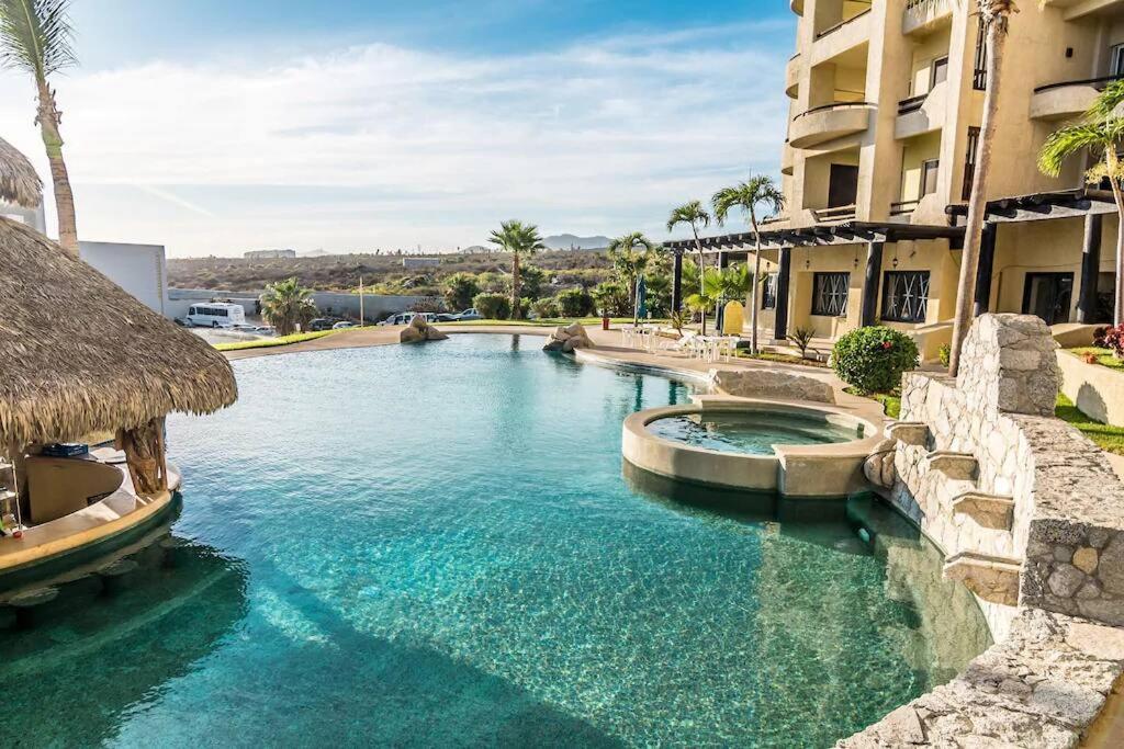 Apartment Oceanfront Penthouse, 2 Masters, 2 Baths, Kitchen! Cabo San Lucas