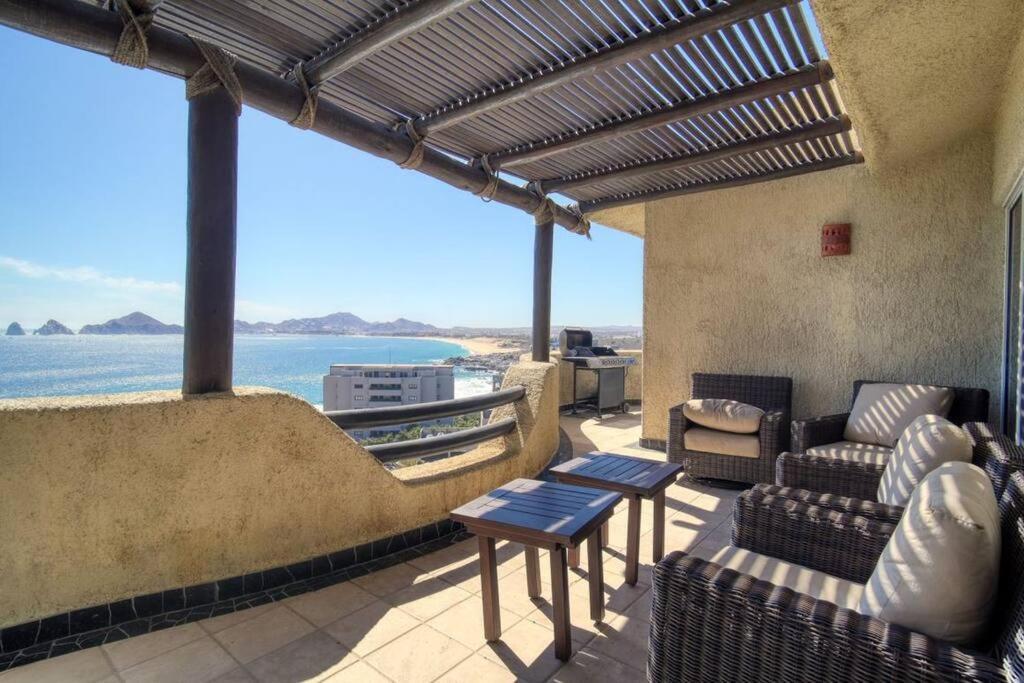 Oceanfront Penthouse, 2 Masters, 2 Baths, Kitchen! Apartment *