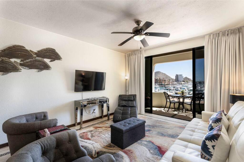 Apartment Chic Marina 2br With Pool Access Cabo San Lucas