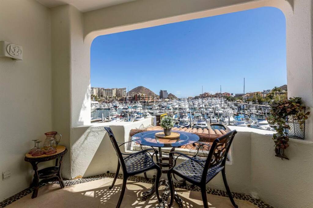 Chic Marina 2br With Pool Access