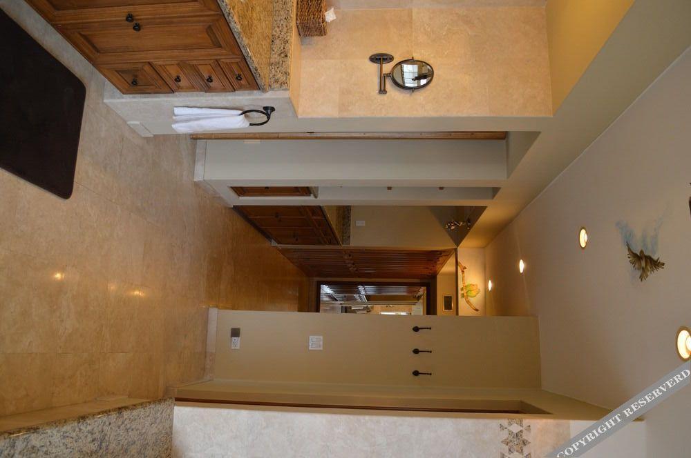Las Flores Hotel