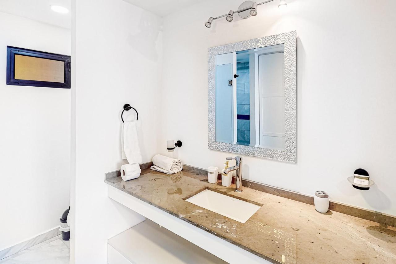 Alina 203a @ Morgan Residences