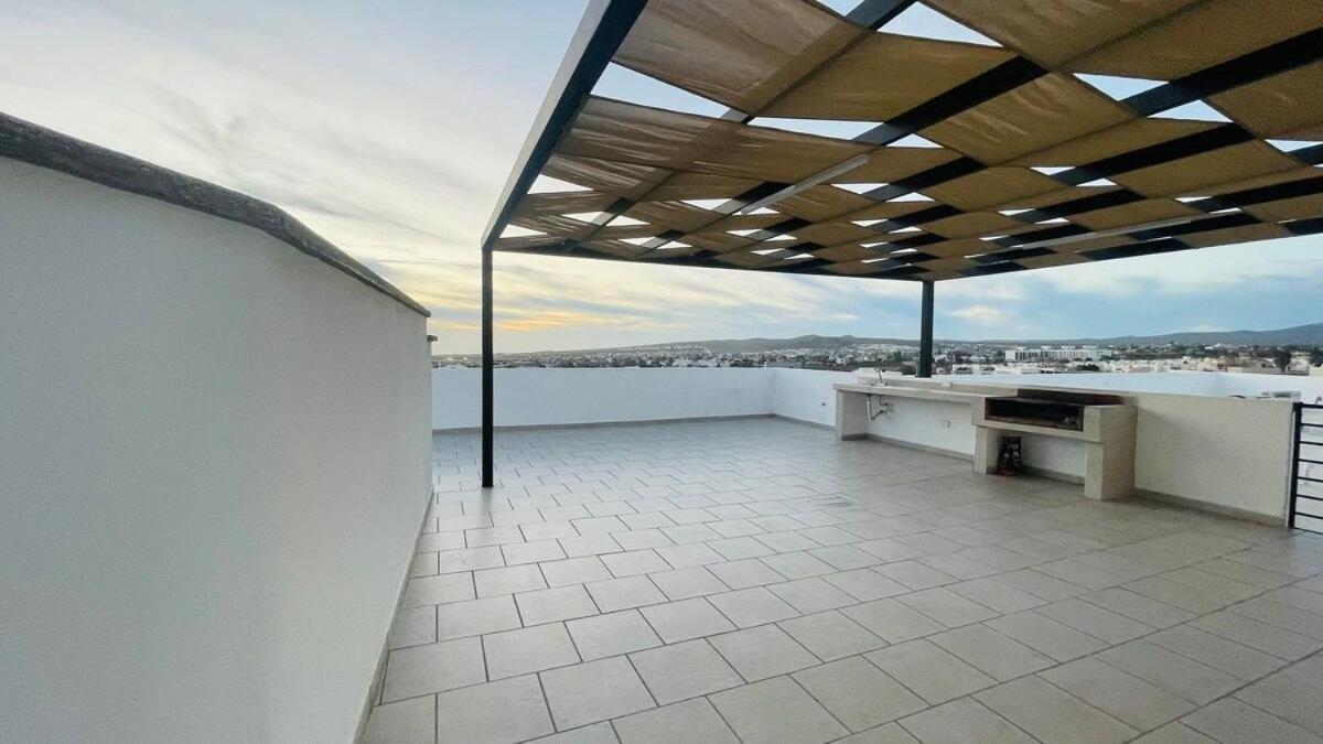 Centrico Vista Al Mar Con Alberca 2br
