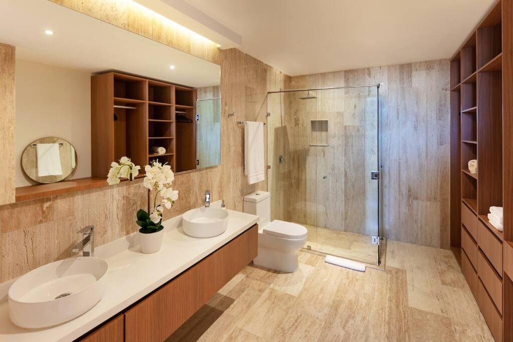 Apartment Luxurious Ocean View