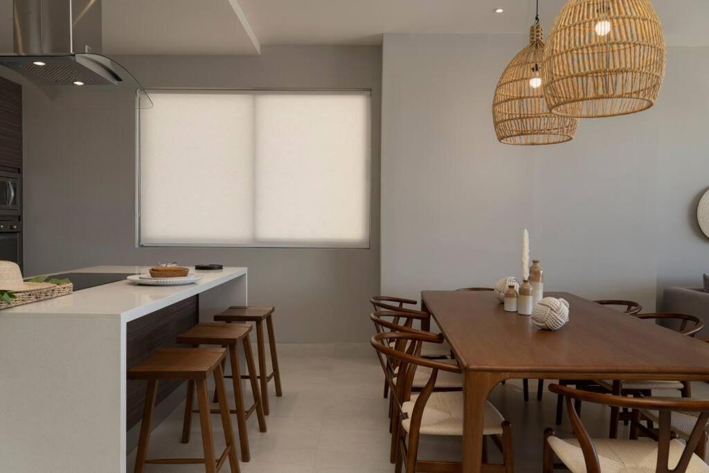 Palermo Vista Vela Ii 3br/3.5 Bath *