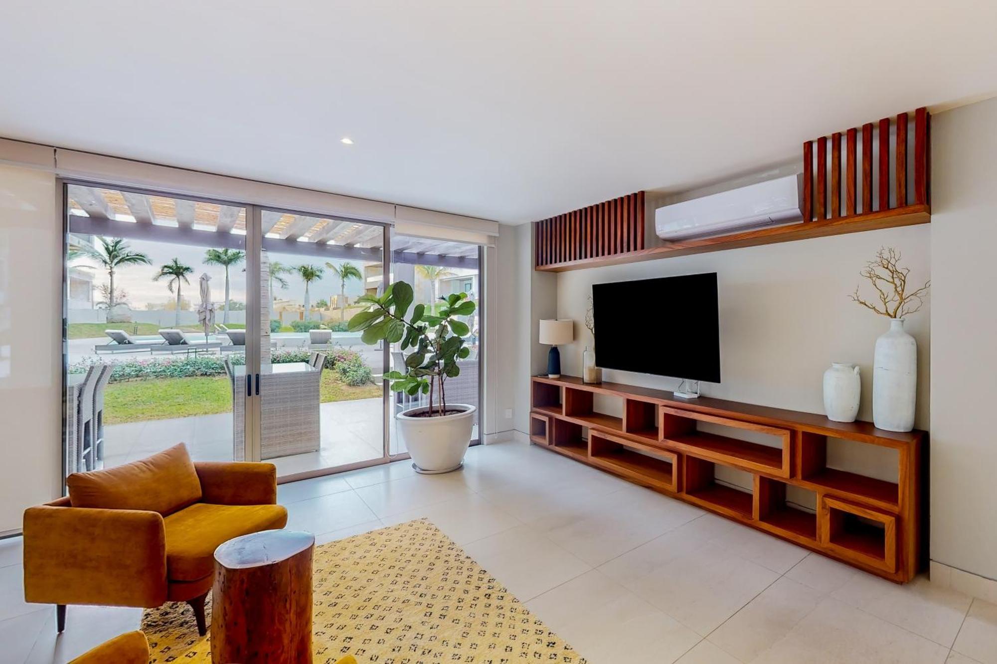 Beautiful Casita Vista Velas 8303