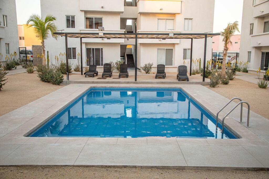Apartment Downtown W/ Pool *