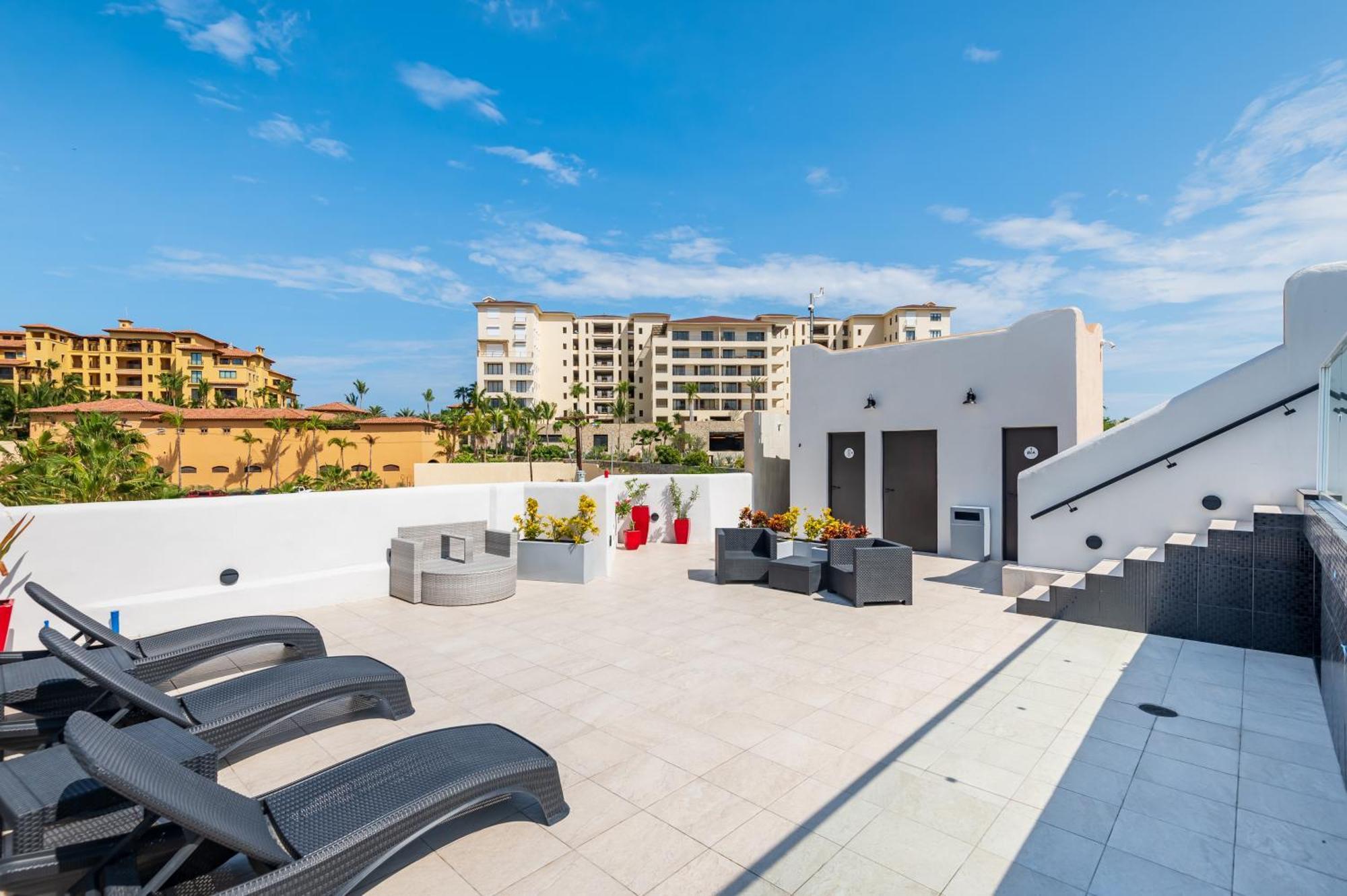 Marina Cabo Plaza Town & Apartment