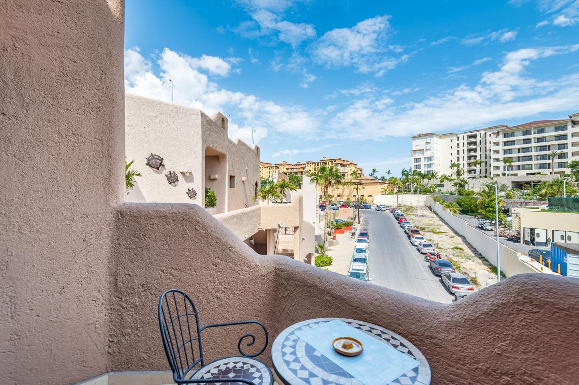 Marina Cabo Plaza Town & Apartment