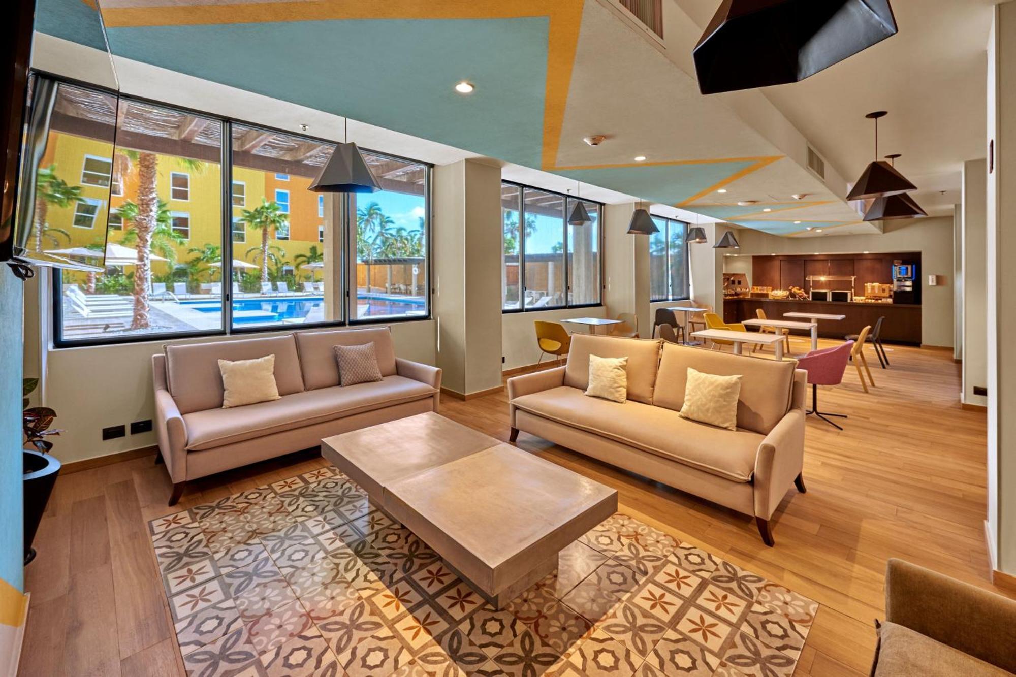 Express By Marriott Hotel 4*