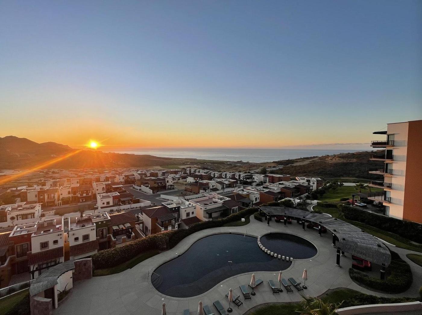 Exquisite 3br Ocean Views Access Apartment *