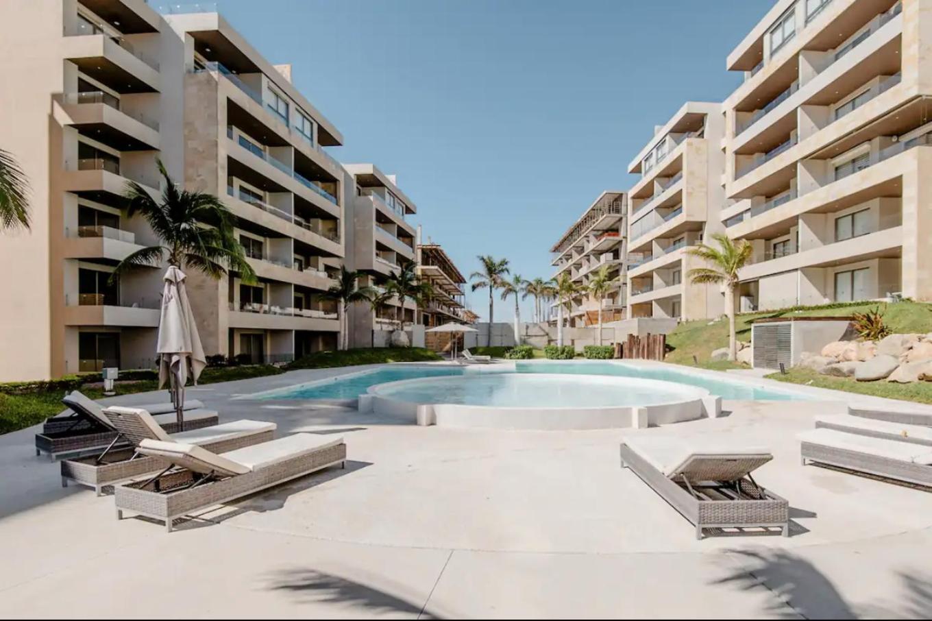 Apartamento Loft Con Balcon Privado, Estacionamiento Gratis - Un Oasis En Cabos